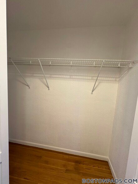 Building Photo - 50 Green St