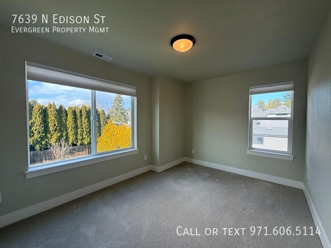 Building Photo - 7639 N Edison St