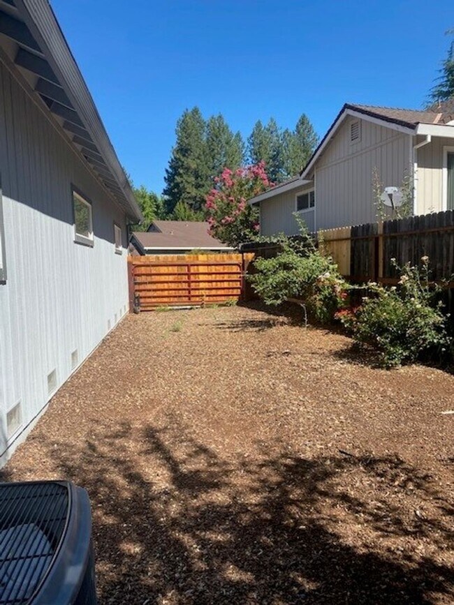 Building Photo - Immaculate Morgan Ranch Home