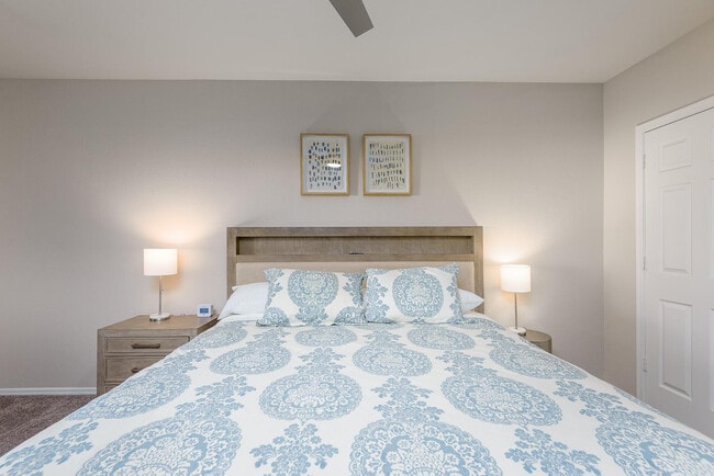 Building Photo - 15095 N Thompson Peak Pkwy