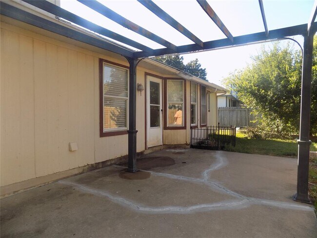 Building Photo - 209 Crystal Knoll Blvd