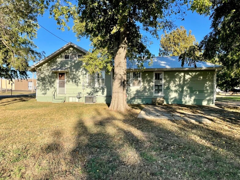 Building Photo - 451 N Roosevelt St