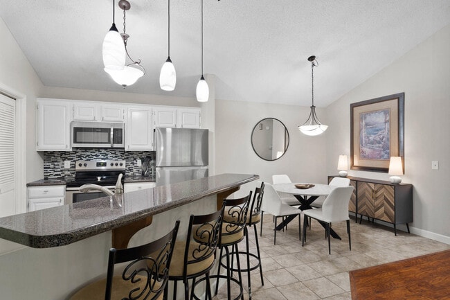 Building Photo - 1407 Park De Ville Pl