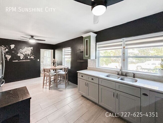 Building Photo - 2801 29th St N