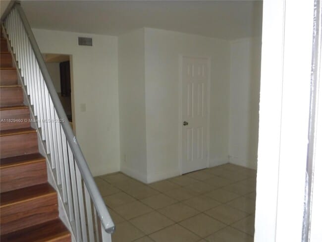 Building Photo - 4100 NW 16th Ave