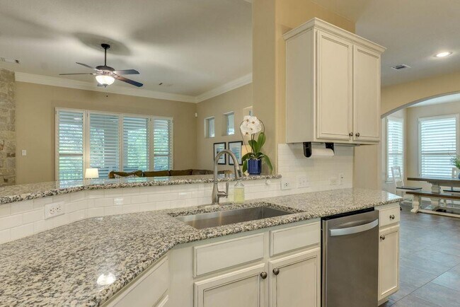 Building Photo - 308 Duffy Ln