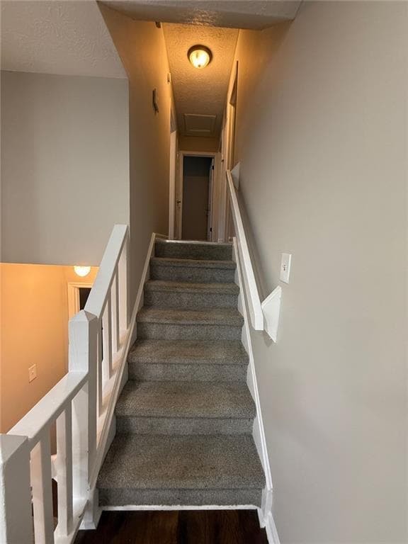 Building Photo - 8856 Gateridge Ct