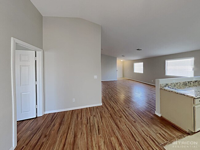 Building Photo - 8812 N Ceuta St