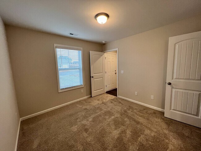 Building Photo - 2166 Catlet Ct