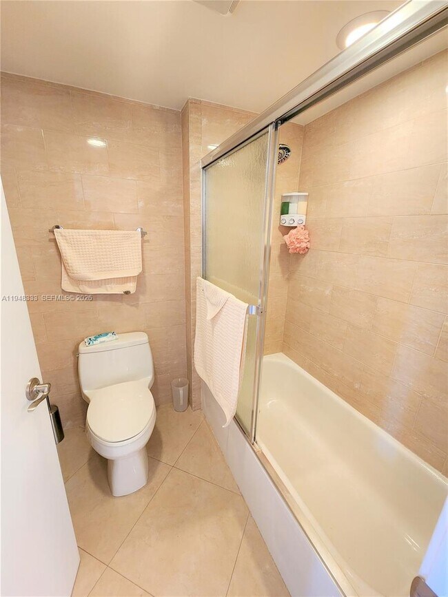 Building Photo - 290 174th St St