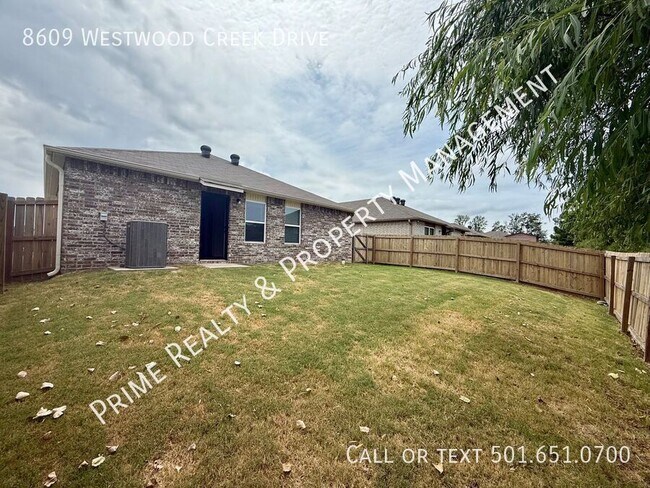 Building Photo - 8609 Westwood Crk Dr