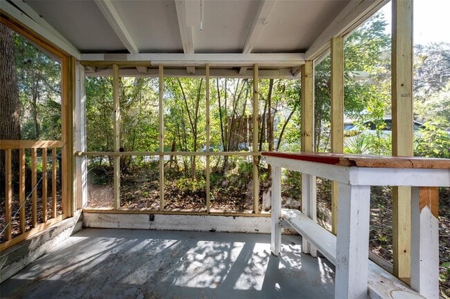 Building Photo - 318 NW 24th St