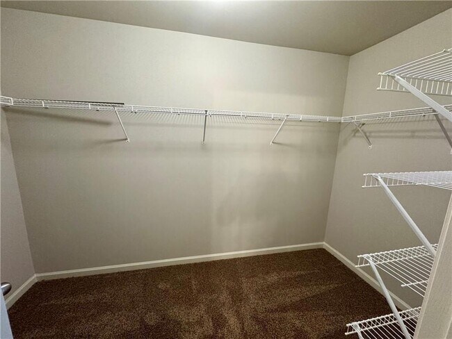 Building Photo - 7381 Parkland Bend