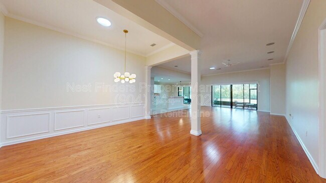 Building Photo - 453 River Run Blvd