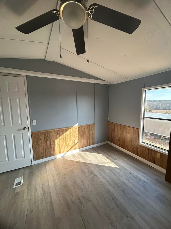 Building Photo - 3205 Richeytown Rd
