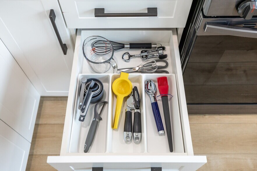 Building Photo - 321 N Gertruda Ave