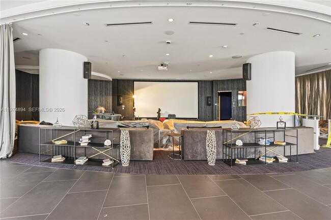 Building Photo - 851 NE 1st Ave