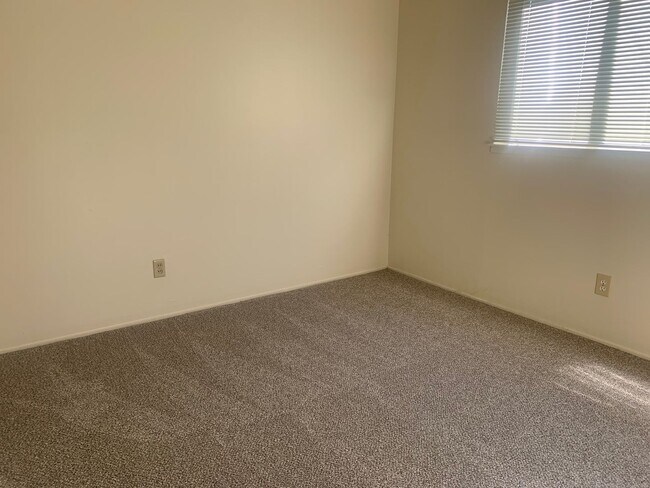 Building Photo - 2832 Sweet Way