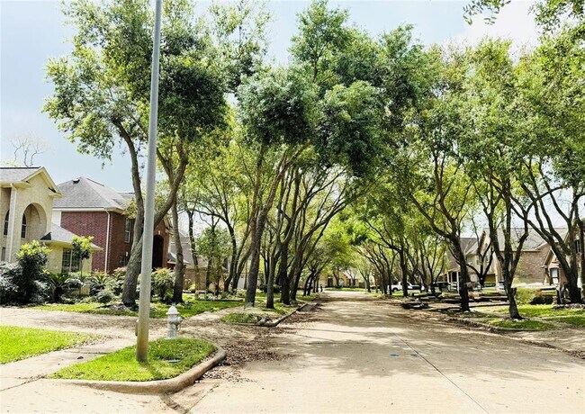 Building Photo - 3218 Oak Cliff Ln