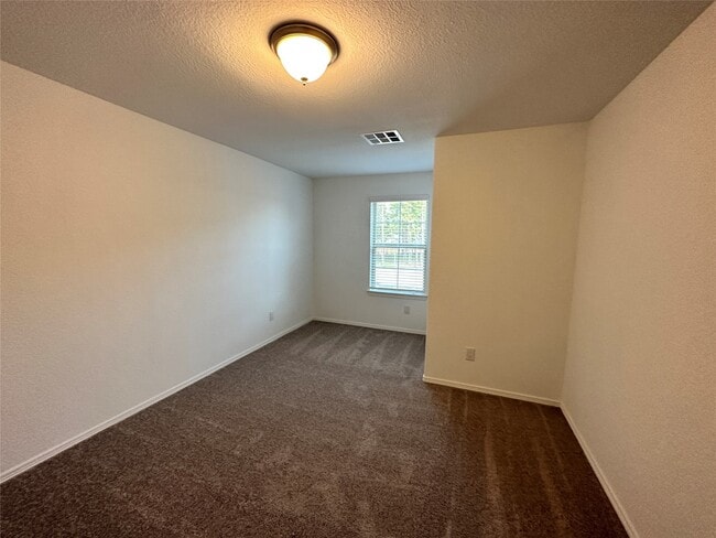 Building Photo - 16572 Moss Ln