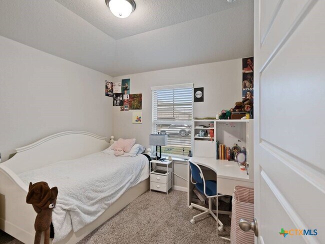 Building Photo - 3073 Charyn Wy