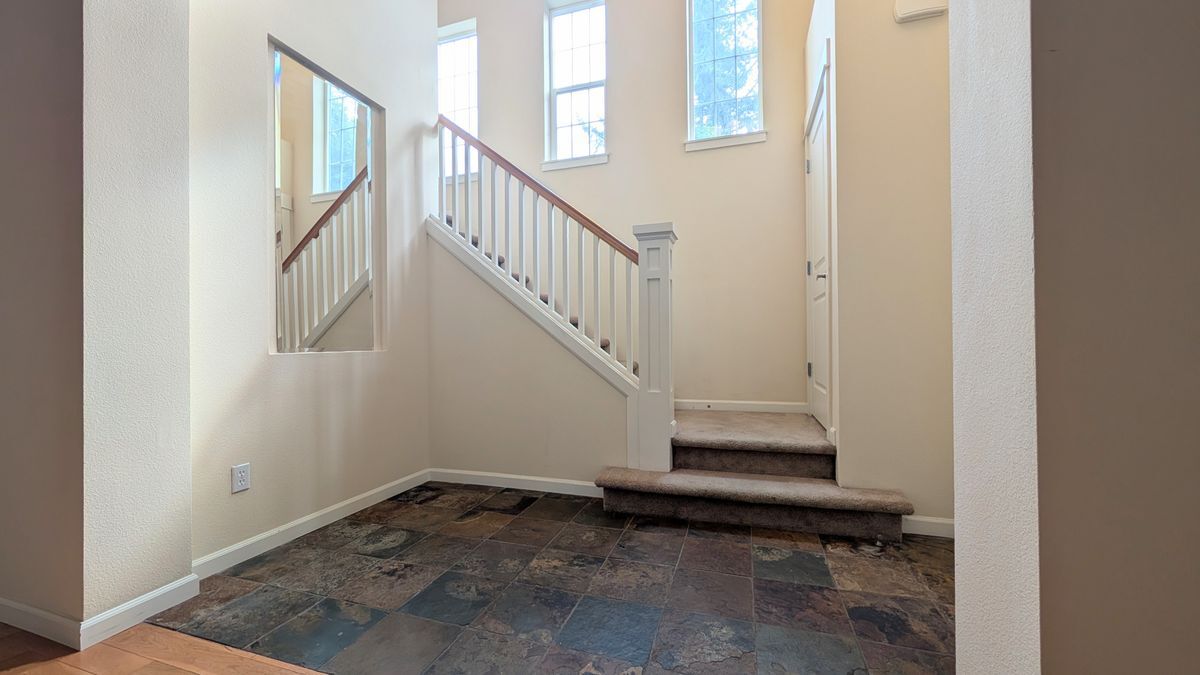 Building Photo - 18200 NE 110th St