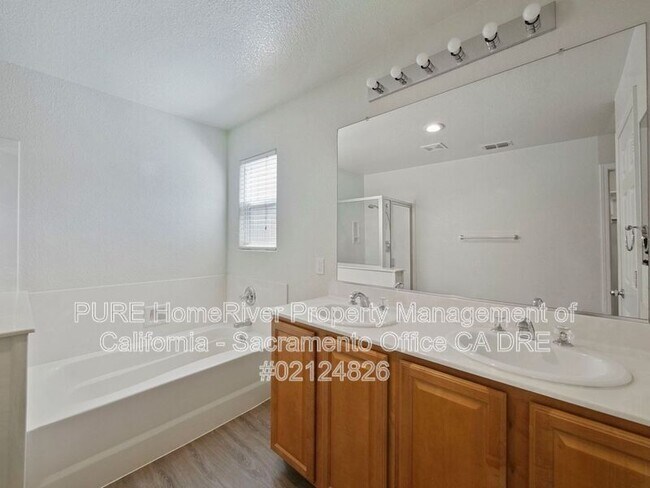 Building Photo - 4468 Dusham Cir
