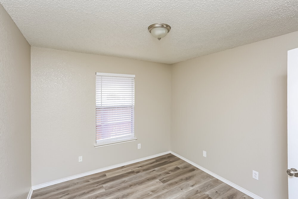 Building Photo - 4813 Cable Dr