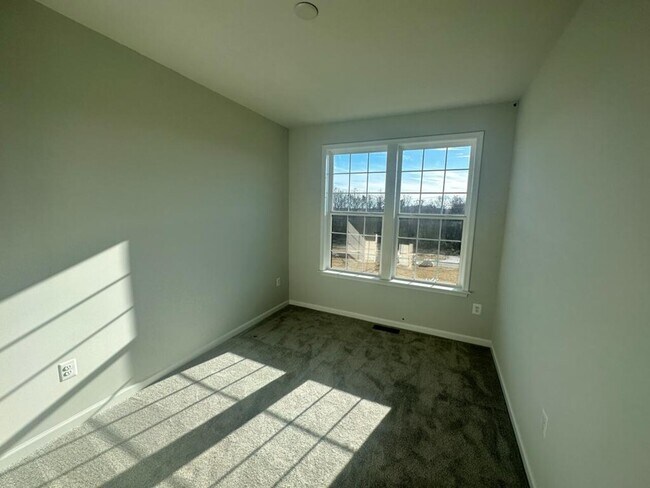 Building Photo - 13286 CoalField Station Ln, Midlothian, VA...