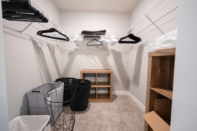 Building Photo - 17073 Dysart Pl