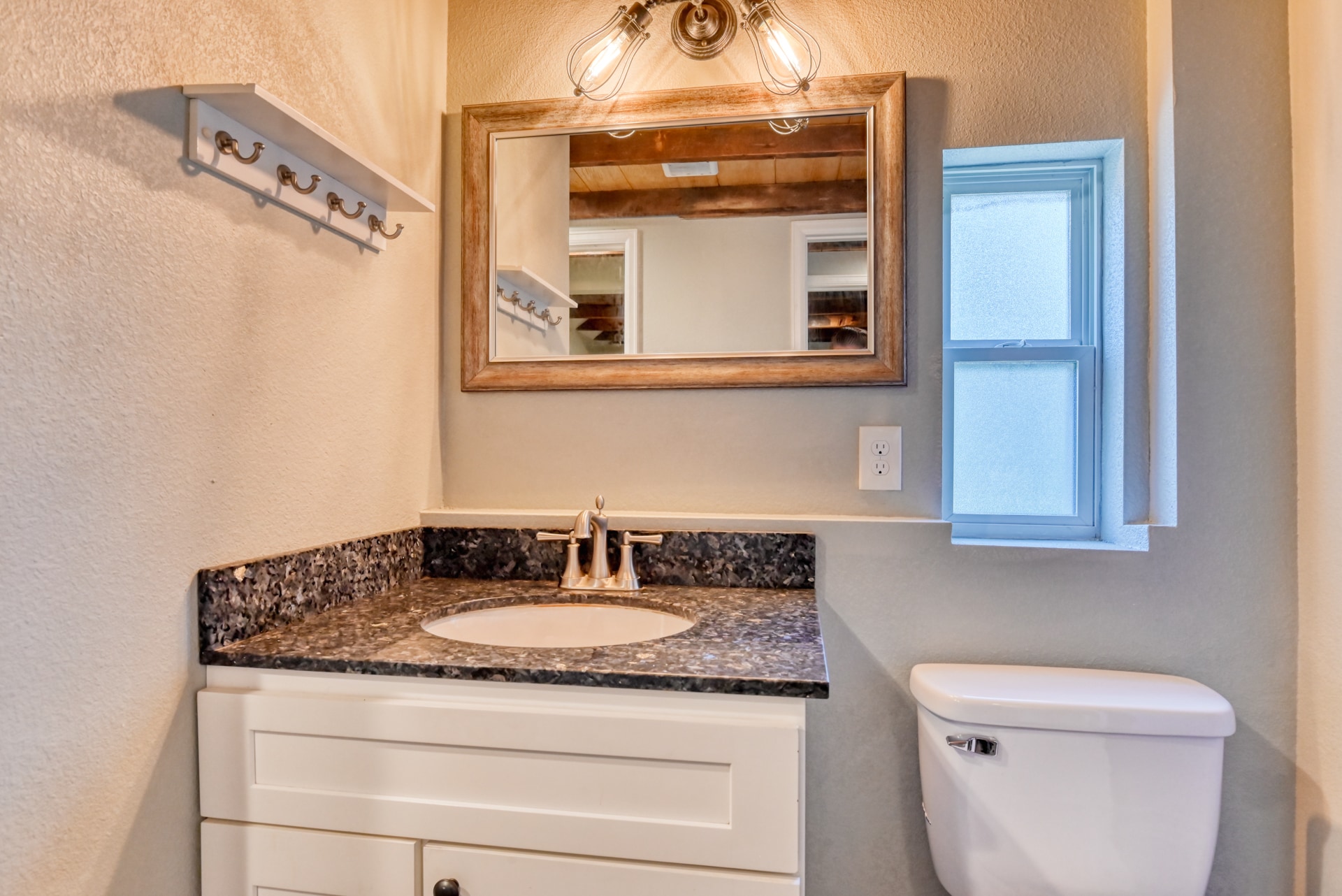 Building Photo - 431 N Franklin St