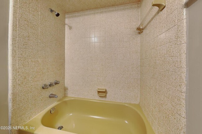 Building Photo - 2804 Canyon Ct