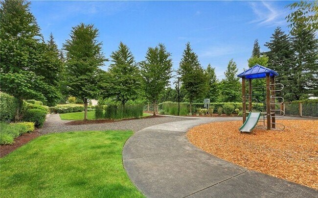 Building Photo - A Modern In-city Style with Comfort of the Suburbs Single Family Detached Condo