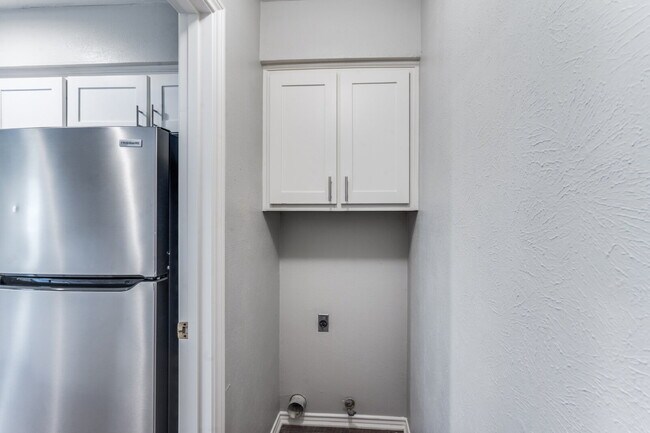 Building Photo - Prime Denton Living: 3-Bed Home Near UNT & Denton High