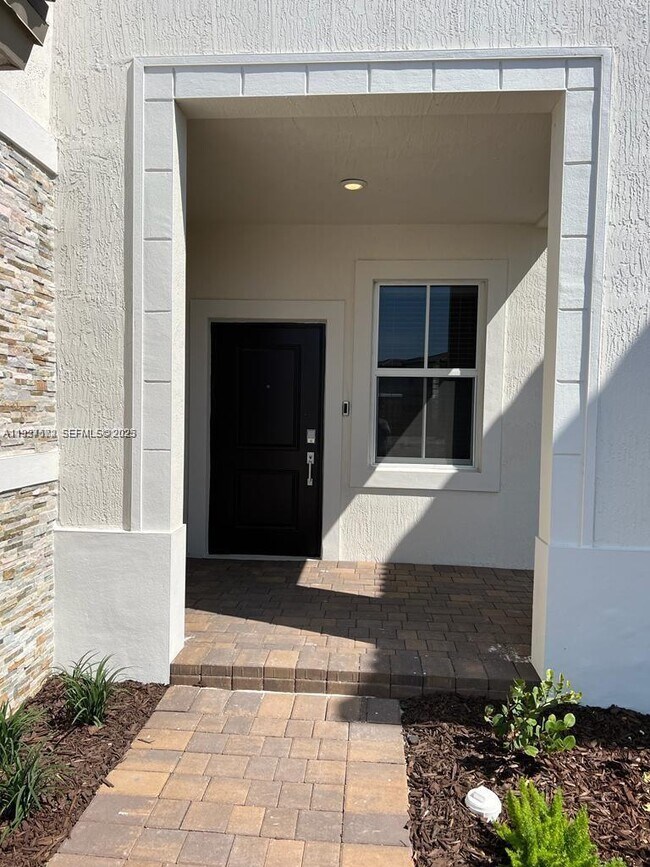 Building Photo - 2281 NW 131st Cir