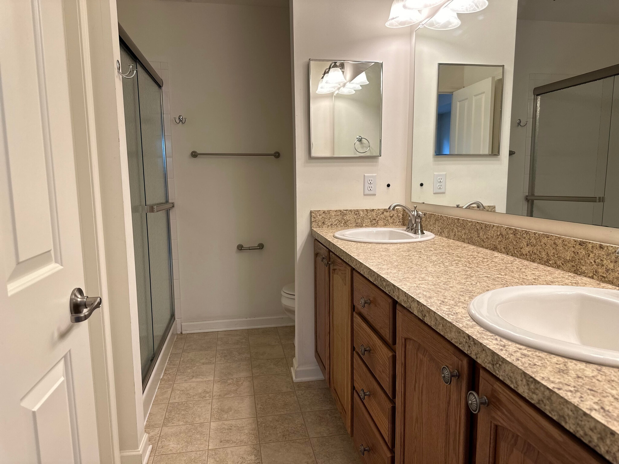 Master Bath - 5468 Nottinghamshire Ln