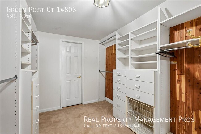 Building Photo - Green Post Ct 14803-