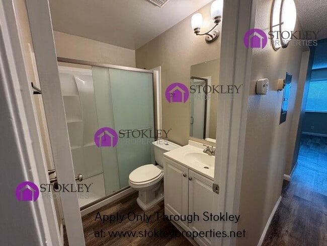 Building Photo - 1410 Kenwal Rd