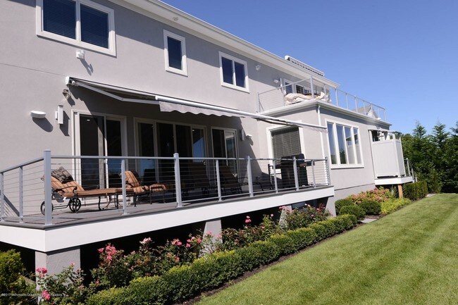 Building Photo - 33 Seaview Ave