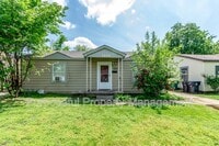 Building Photo - 3200 SW 20th St