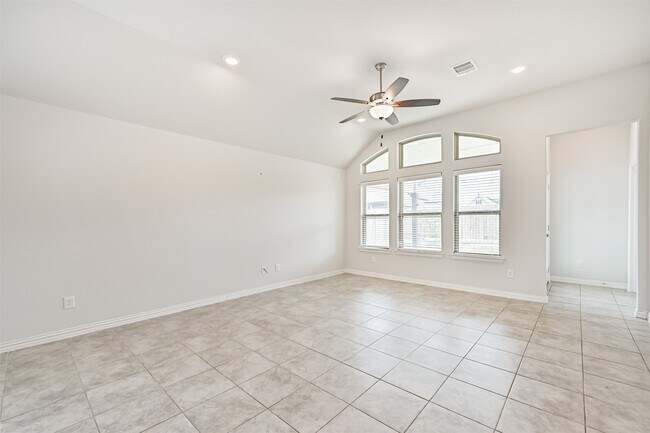 Building Photo - 7019 Terra Dr