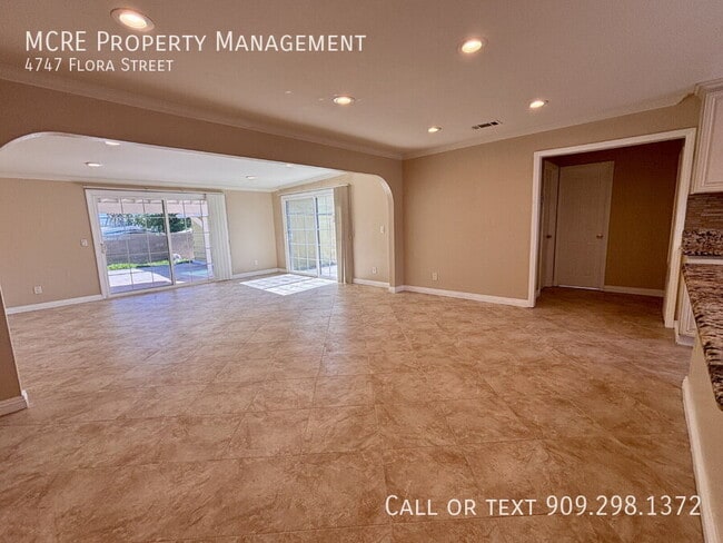 Building Photo - 4747 Flora St