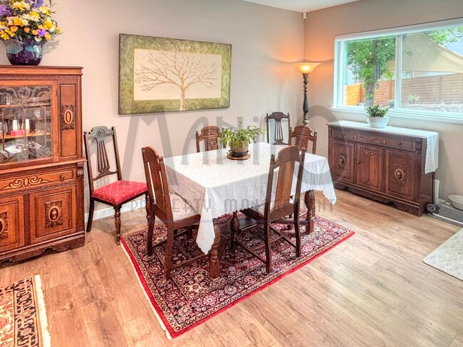 Building Photo - Beautiful South Hill Rancher