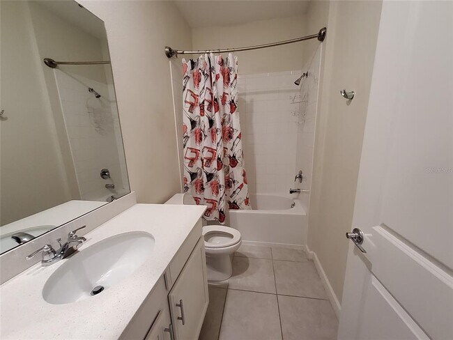 Building Photo - 160 Taft Dr