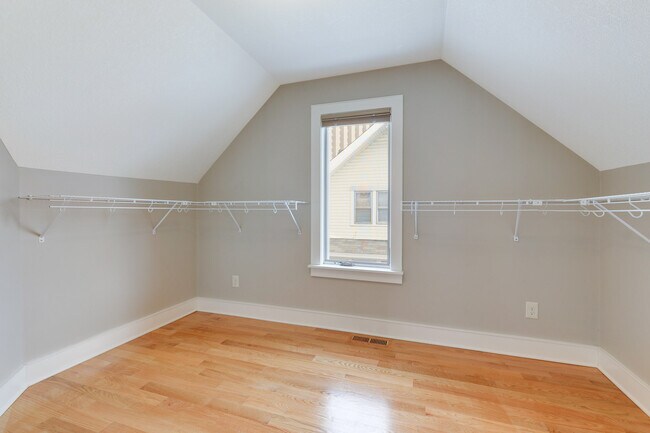 Building Photo - 1397 Englewood Ave