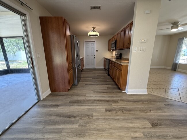Building Photo - 4498 Mongite Rd