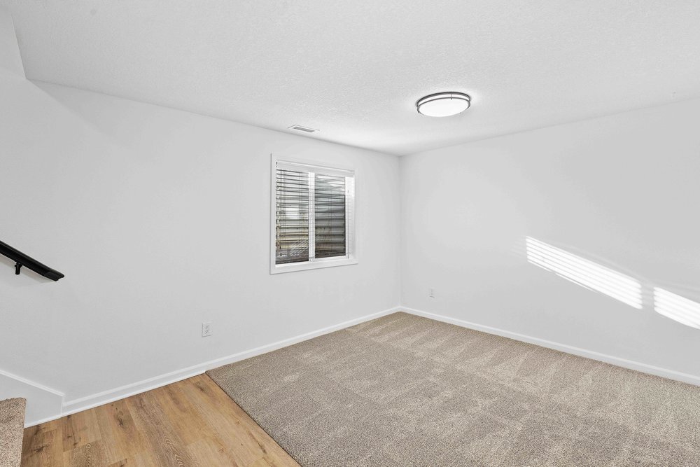 Building Photo - 207 SE Booth Ave