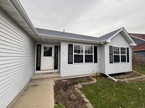 Building Photo - 6579 Sonoma Rd