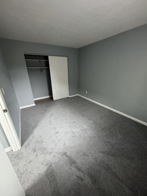 Building Photo - 24 Apple Ln