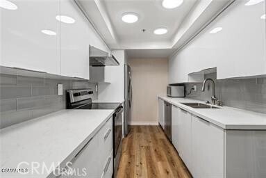 Building Photo - 10660 Wilshire Blvd
